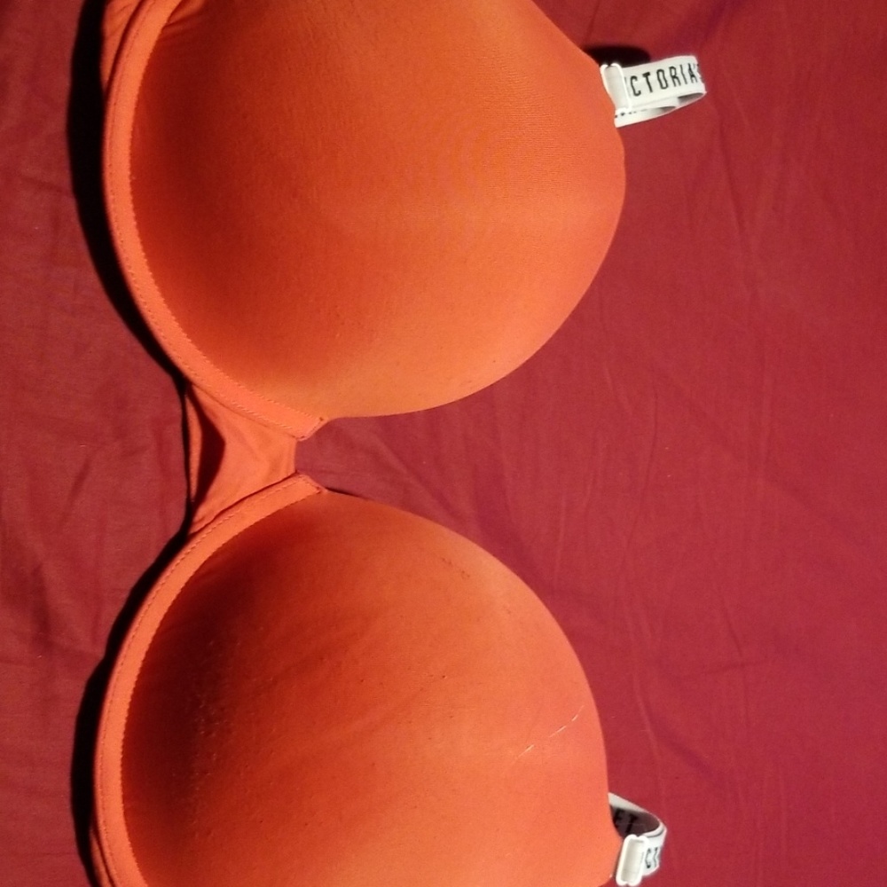 Victoria Secret 34DDD bra